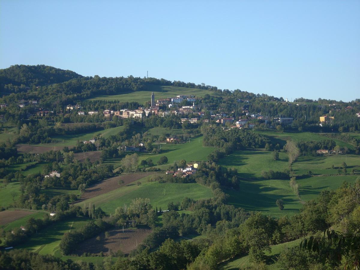 Bed And Breakfast Lo Scrigno Polinago Bagian luar foto