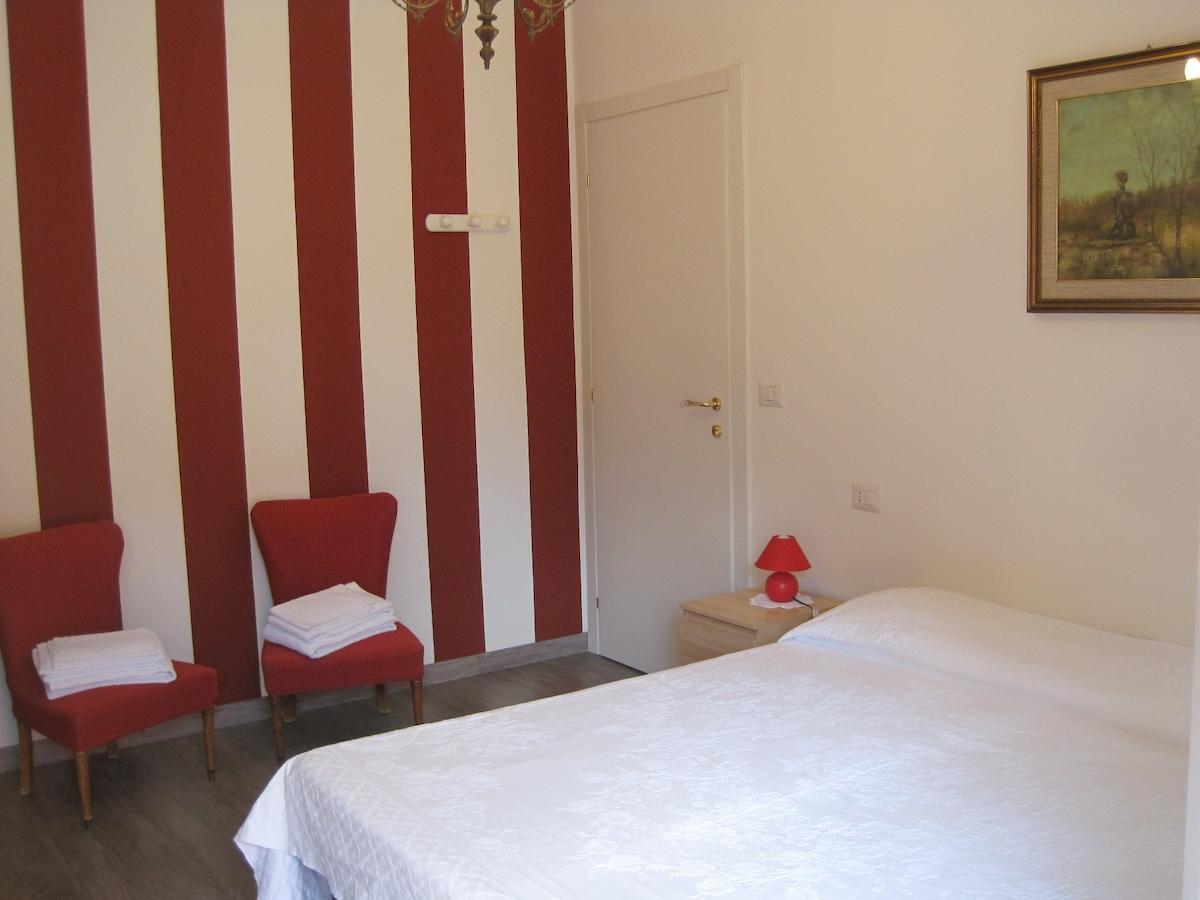 Bed And Breakfast Lo Scrigno Polinago Ruang foto